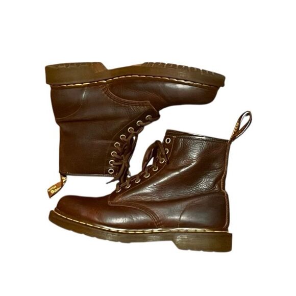 Dr. Martens 1460 Boots EUC Dark Brown Leather Men’s size 9 - Picture 2 of 6